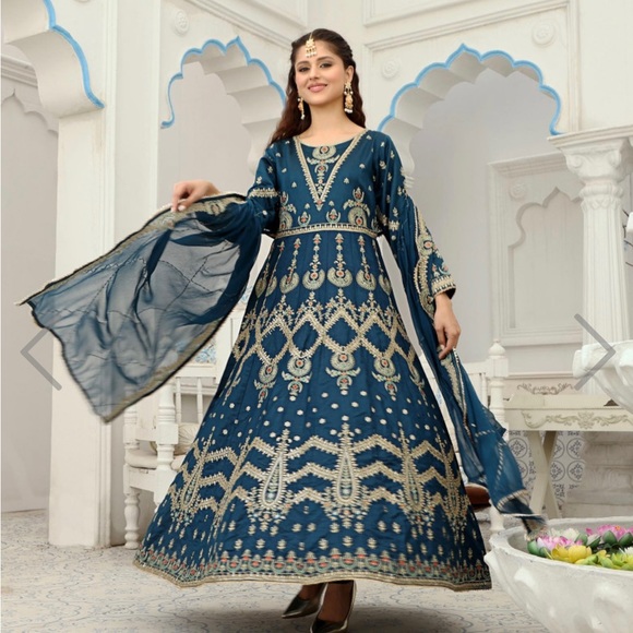 ShaPosh Midnight Blue Indian Pakistani Embroidered Maxi Size Large 3pcs suit - Picture 9 of 13